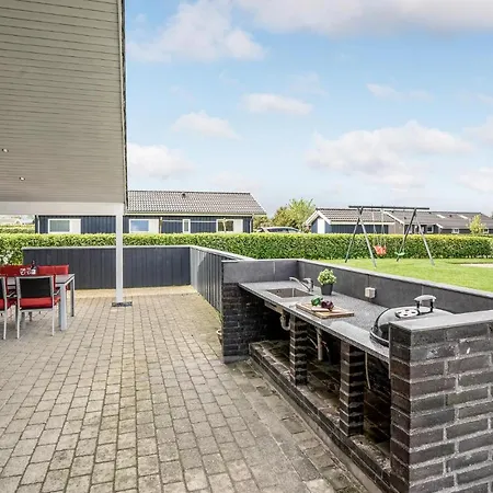 Vakantiehuis Beautiful In With Sauna *