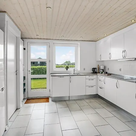 Holiday home Beautiful In Haderslev With Sauna *